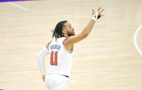 Jalen Brunson celebrates during the Knicks' Game 6 win over the 76ers on May 2, 2024. 